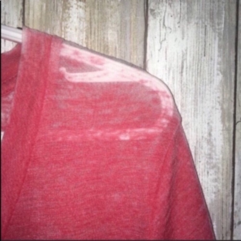 Washington Capitals V Neck Tee Women Large Red NHL Hockey Shirt - Picture 4 of 6